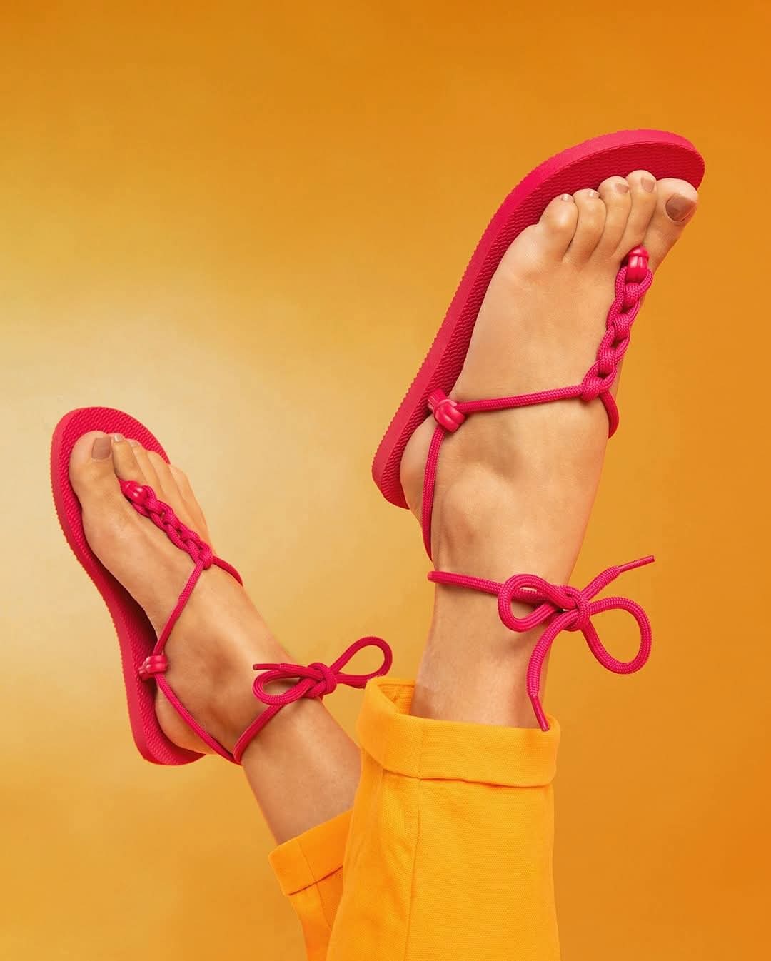 Beira Rio Thong Strappy Sandals
