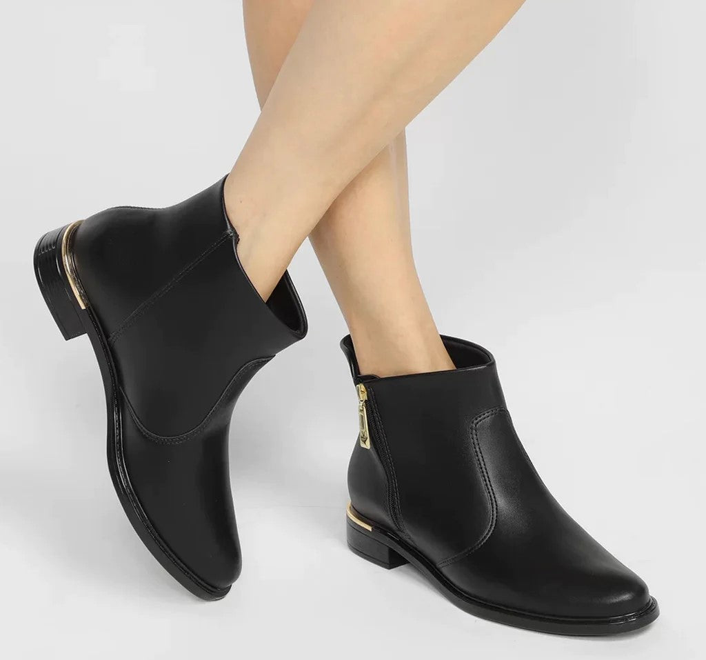 Vizzano Flat Bootie (Black)