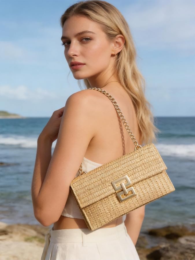Straw Chain Clutch