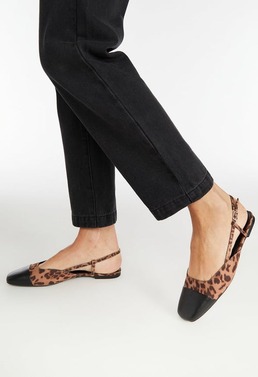 Leopard Square toe Flat